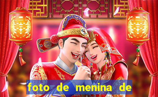 foto de menina de 14 anos no espelho